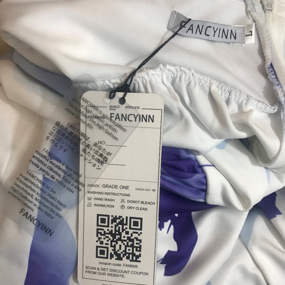 NWT Blue and White Floral Backless Dress - Picture 6 of 7